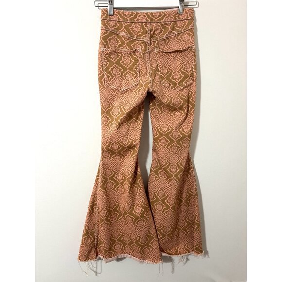 Free People Pink Throw It Back Reversible Flare Jeans Size 24 - Picture 3 of 9
